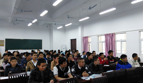 我校隆重舉行無為縣退役士兵職業(yè)技能培訓(xùn)開學(xué)典禮，助力退役軍人實現(xiàn)高質(zhì)量就業(yè)